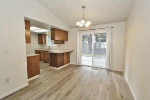 6883 W Parapet Ct in Boise, ID - Building Photo