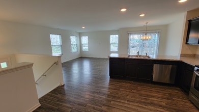 200 Goldenrod Dr in Elgin, IL - Building Photo - Building Photo