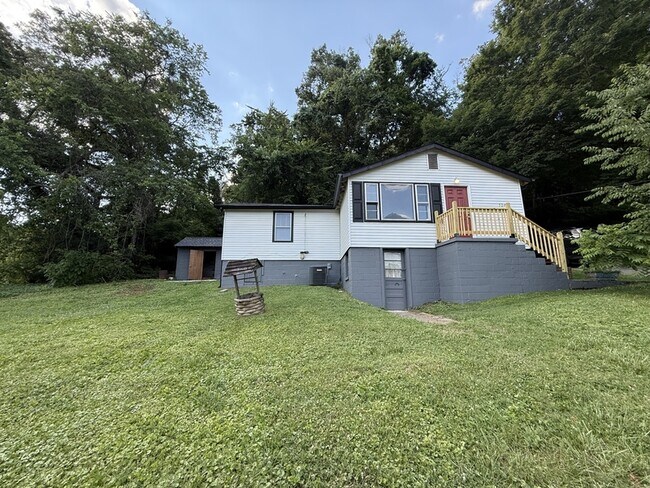 property at 5247 McIntyre Rd