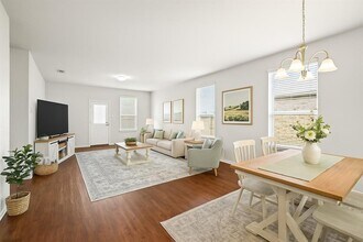 524 Martha Dr in Buda, TX - Building Photo - Building Photo