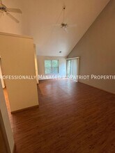 1609 N Thompson Dr in Madison, WI - Building Photo - Building Photo