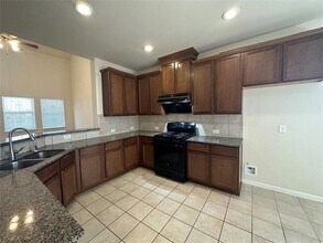 7119 Ironwood Forest Dr in Houston, TX - Building Photo - Building Photo