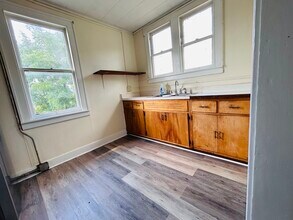 619 Baker St, Unit Unit #2 in Cumberland, MD - Foto de edificio - Building Photo