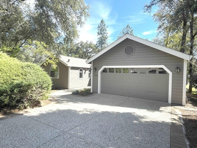 property at 19046 Lake Forest Dr