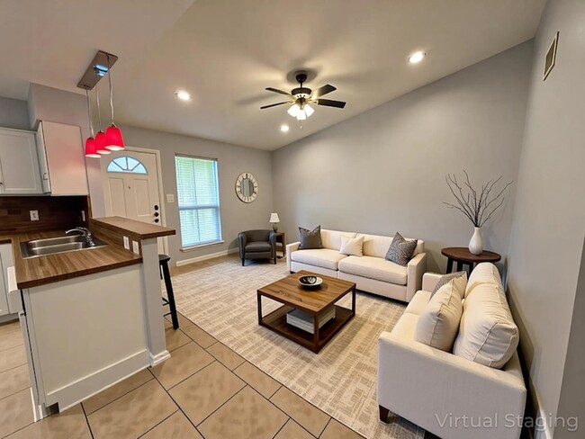 property at 10606 Topperwein Dr