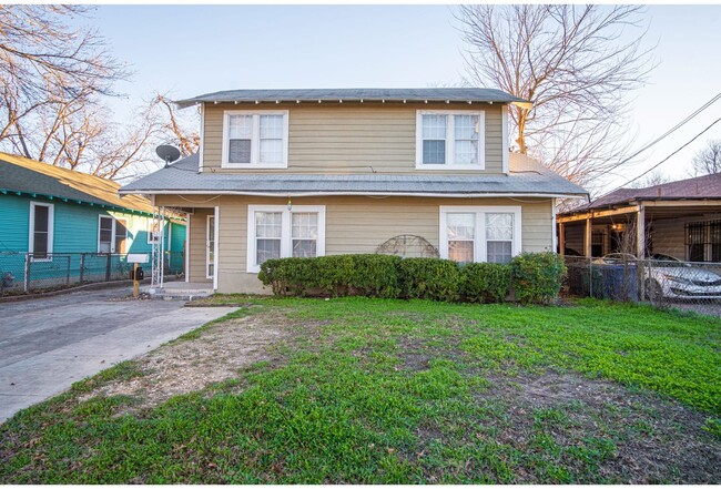 526 Cooper St, Unit 1 in San Antonio, TX - Foto de edificio - Building Photo