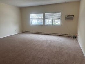13 N Rockland Ave in Congers, NY - Building Photo - Building Photo