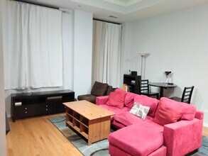 208 W Washington St, Unit 1503 in Chicago, IL - Building Photo - Building Photo