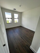 4384 NW 8th Ct in Plantation, FL - Building Photo - Building Photo