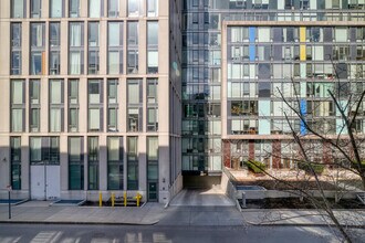 2 Leighton St in Cambridge, MA - Foto de edificio - Building Photo