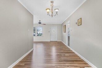 1405 W Tennessee Ave in Midland, TX - Building Photo - Building Photo