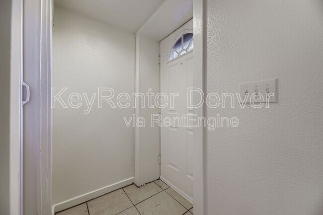 2513 S Broadway-Unit -B in Denver, CO - Building Photo - Building Photo