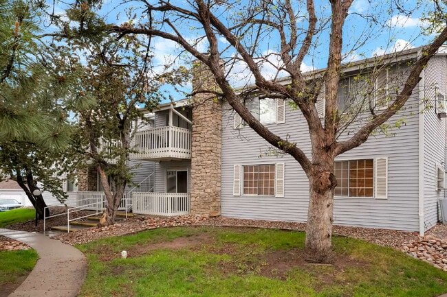 13454 E Jewell Ave in Aurora, CO - Building Photo - Building Photo