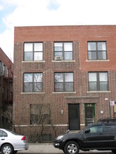 48-20 48th St in Flushing, NY - Building Photo - Building Photo