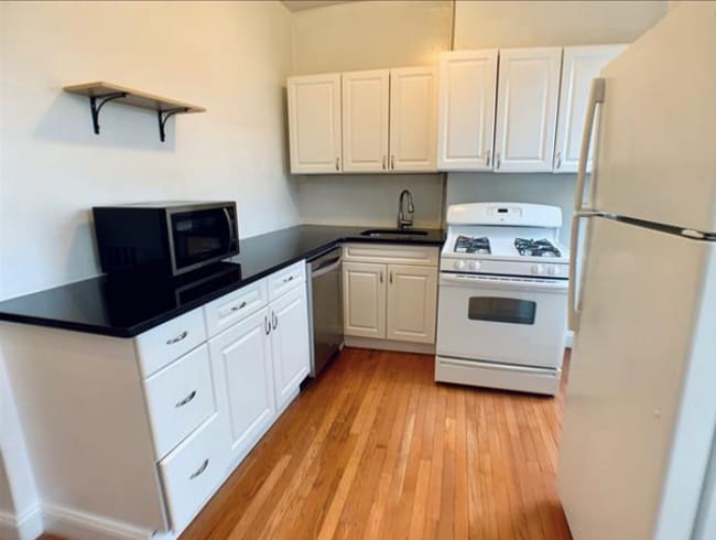 725 Garden St, Unit #4 in Hoboken, NJ - Building Photo - Building Photo