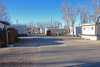 118 Ortega Rd NW in Albuquerque, NM - Foto de edificio - Building Photo