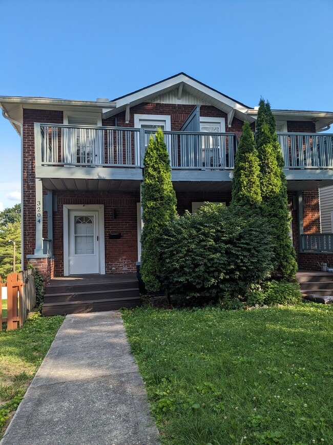 property at 3204 E 5th Ave