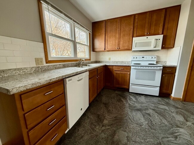 property at 912 Waterloo Rd