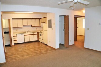 401 S Scott Blvd in Iowa City, IA - Building Photo - Building Photo
