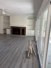 1038 Point Of Lgt Ln in Charleston, SC - Building Photo - Building Photo