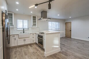 Knoxwood Apartments in Dallas, TX - Building Photo