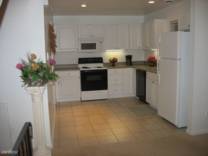 941 Southampton Dr in Charlottesville, VA - Building Photo - Building Photo