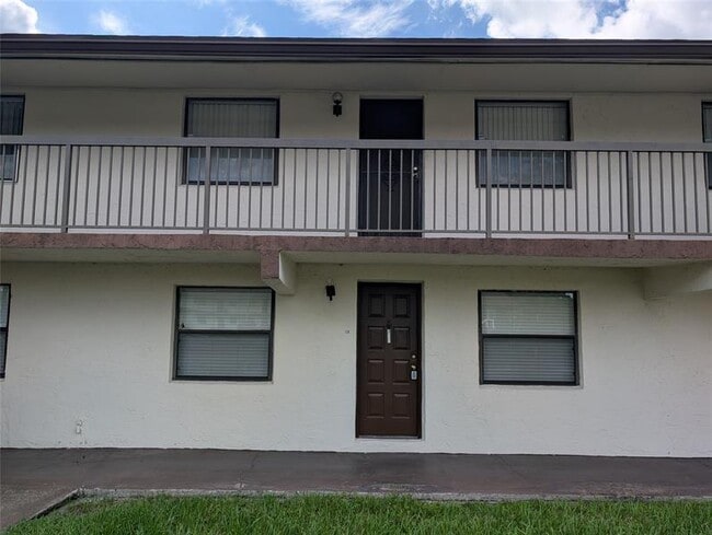 property at 6040 Shaker Wood Cir