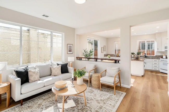 343 Accolade Dr in San Leandro, CA - Building Photo - Building Photo