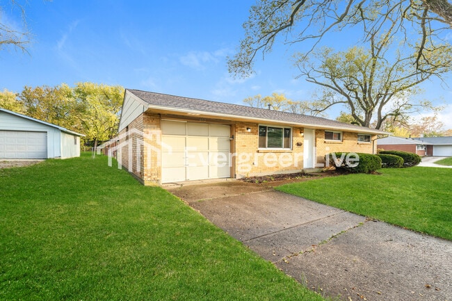 6712 Hubbard Dr in Dayton, OH - Building Photo - Building Photo