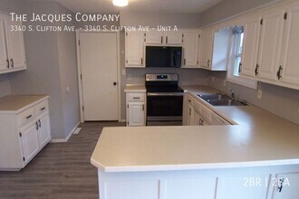 3340 S Clifton Ave in Springfield, MO - Building Photo - Building Photo