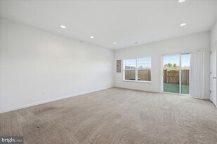 117 Rotunda Dr in Stephenson, VA - Building Photo