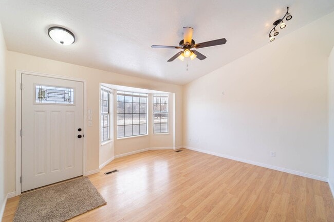 703 Mittry Ave in Elko, NV - Building Photo - Building Photo