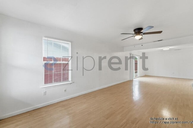 property at 1657 Knickerbocker Dr