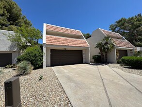 7817 E Pleasant Run in Scottsdale, AZ - Building Photo - Building Photo