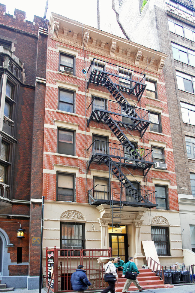 346 W 36th St in New York, NY - Foto de edificio - Building Photo