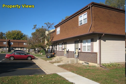 Pine Tree Townhomes in Lawrence, KS - Building Photo