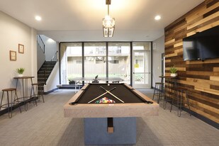 Wilbur Oaks Apartments in Thousand Oaks, CA - Building Photo