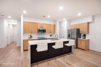 2517 Appian Wy in New Caney, TX - Building Photo - Building Photo