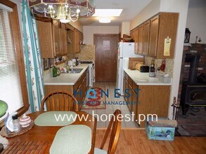 43 Sunset Dr in Kents Hill, ME - Building Photo - Building Photo