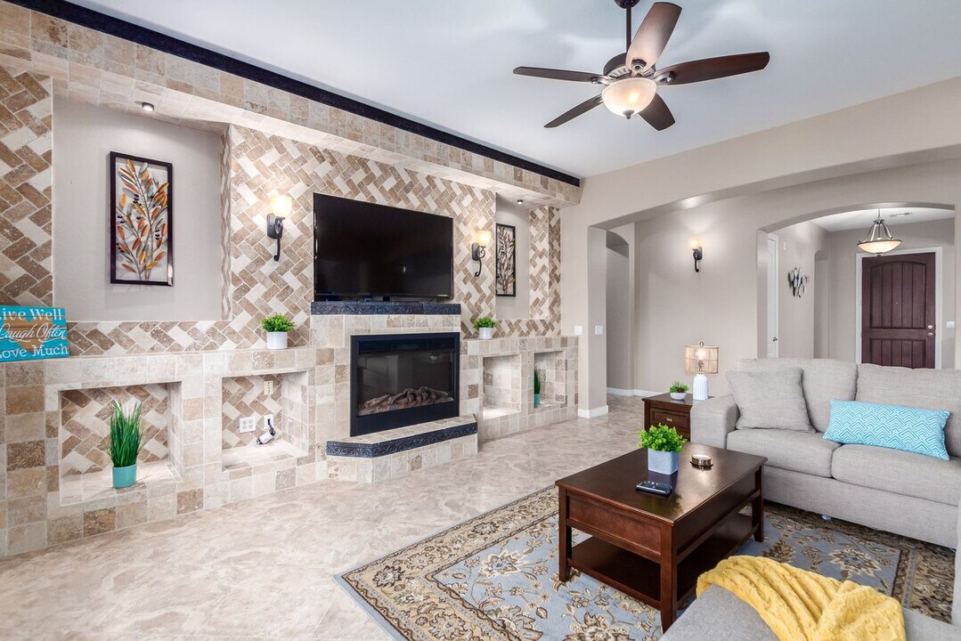 3132 E Athena Ct in Gilbert, AZ - Building Photo