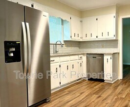 292 Murray Dr in Martinez, GA - Building Photo - Building Photo