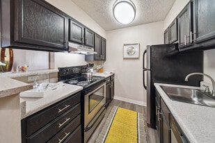 ReNew Pinehurst in Denver, CO - Building Photo