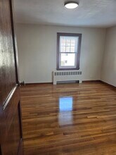 292 W Wyoming Ave in Melrose, MA - Building Photo - Building Photo