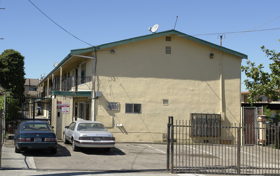 Multi-Residential in San Pablo, CA - Building Photo