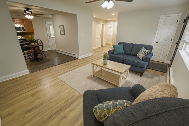 property at 4943 Kings Hwy N