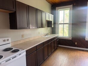 301 S 13th St in St. Joseph, MO - Building Photo - Building Photo