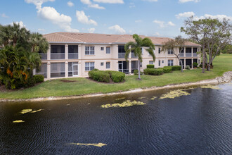 Las Brisas in Bonita Springs, FL - Building Photo - Building Photo