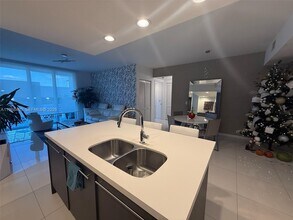 7661 NW 107th Ave, Unit 503 in Doral, FL - Building Photo - Building Photo