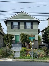 334 NE 50th St, Unit Apt. #2 in Seattle, WA - Building Photo - Building Photo