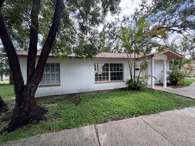 3306 N Highland Ave in Tampa, FL - Building Photo